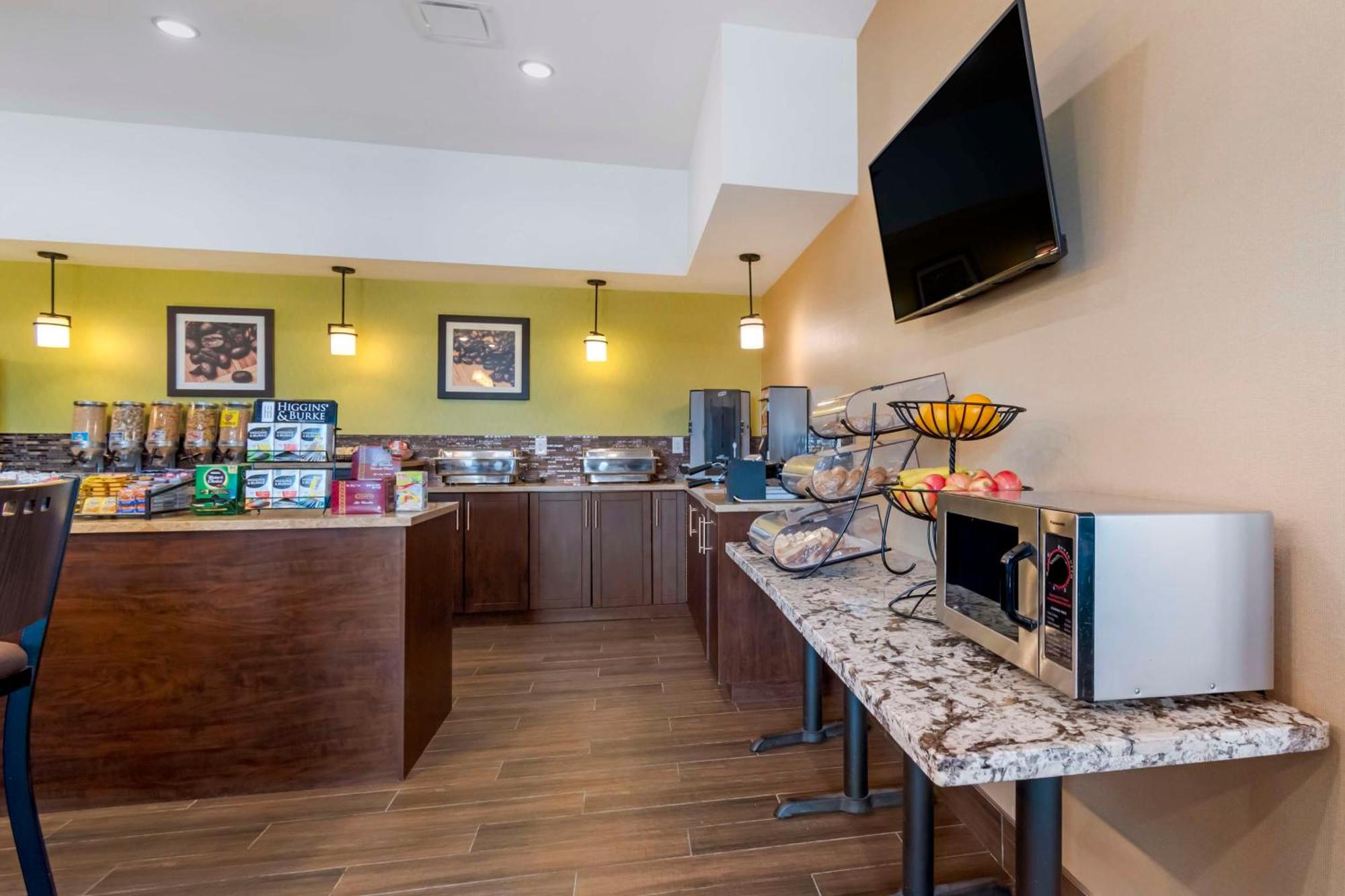 Best Western Plus Moosomin Hotel Dış mekan fotoğraf